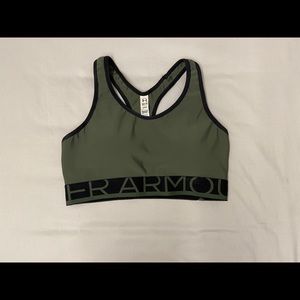 NWOT Under Armour Olive Green Sports Bra